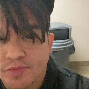 Meet your Posher, Derek